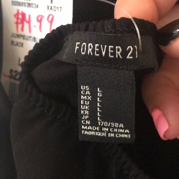 NWT - Forever 21 Black Sleeveless Romper - Picture 5 of 6